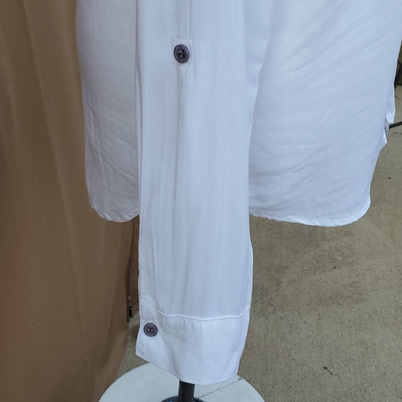 🍎2 Items/$12 SPLENDID BUTTON SHIRT SIZE MEDIUM - Picture 4 of 8